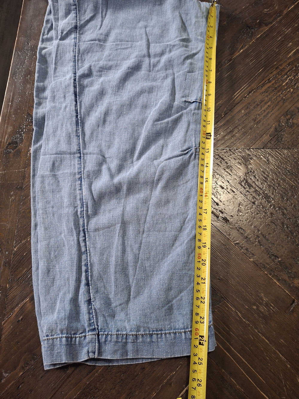 Pilcro Barrel-Leg Smocked Waist Jeans  Size S. - Picture 11 of 12